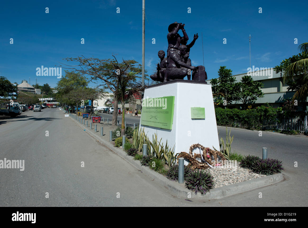 Mémorial de la seconde guerre mondiale dans le centre de Honiara, capitale des Iles Salomon, du Pacifique Banque D'Images Mémorial de la seconde guerre mondiale dans le centre de Honiara, capitale des Iles Salomon, du Pacifique Banque D'Images