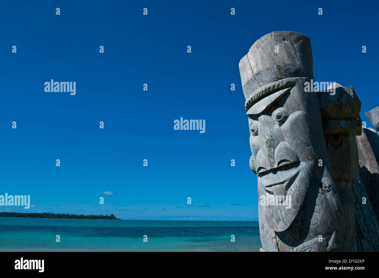 Sculpture sur bois traditionnelle à l'île des Pins, Nouvelle Calédonie, Mélanésie, Pacifique Sud, du Pacifique Banque D'Images