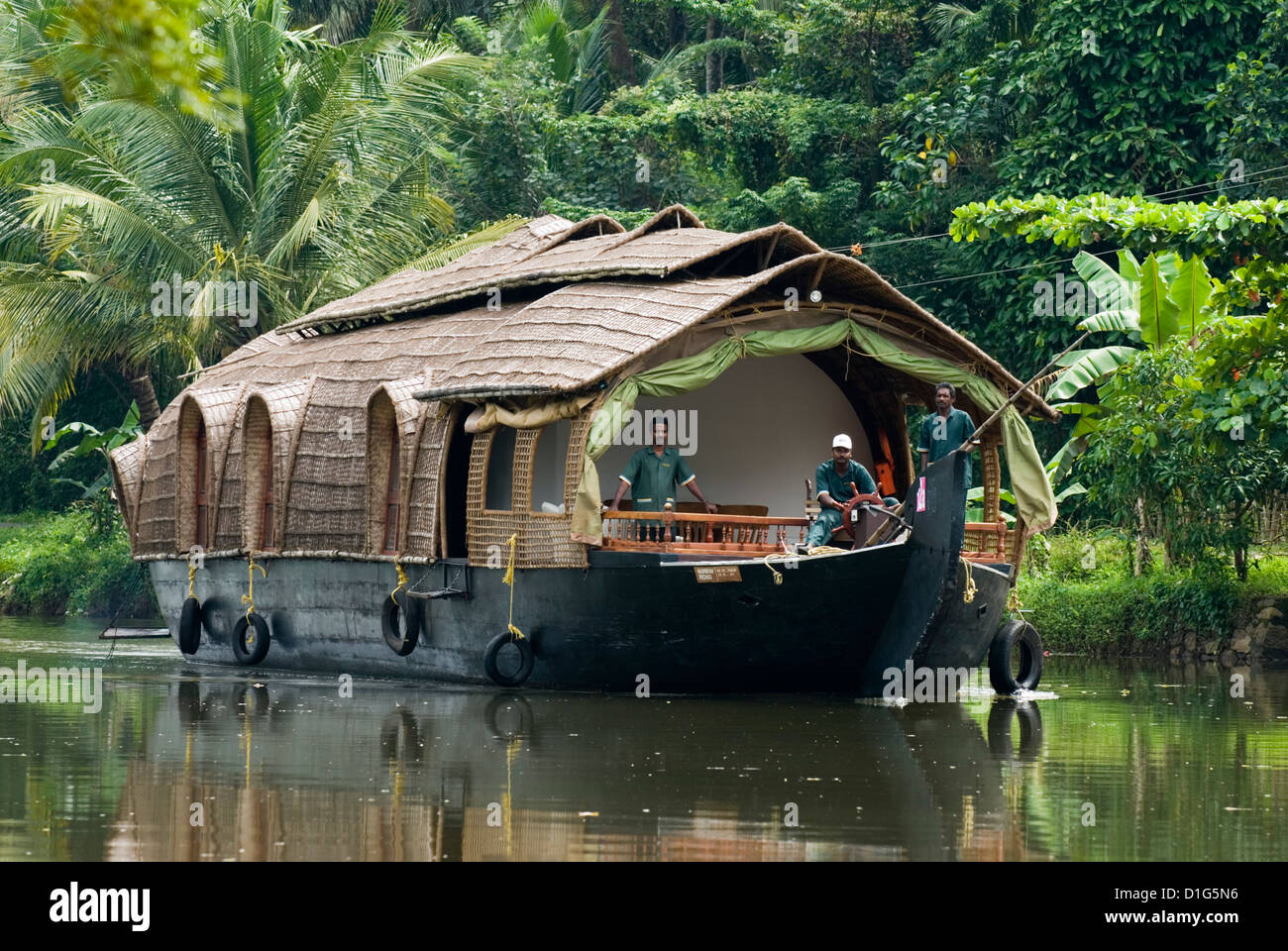 House boat sur les Backwaters, près de Alappuzha (Alleppey), Kerala, Inde, Asie Banque D'Images