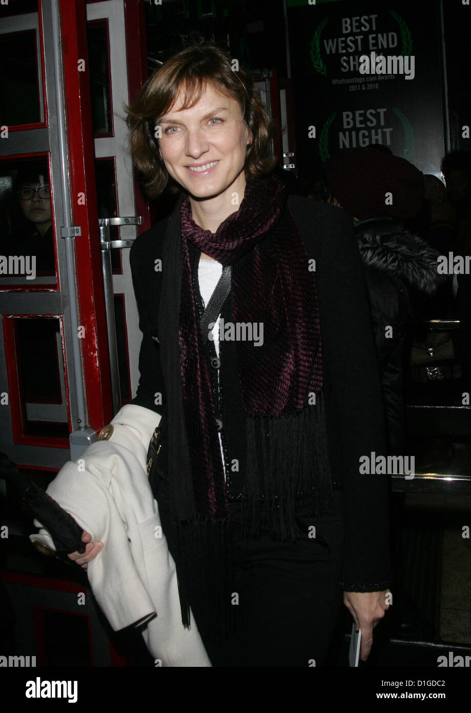 London, UK, 20/12/2012 : Fiona Bruce arrive pour 'Wicked' soirée de gala VIP à l'Apollo Victoria Theatre Banque D'Images