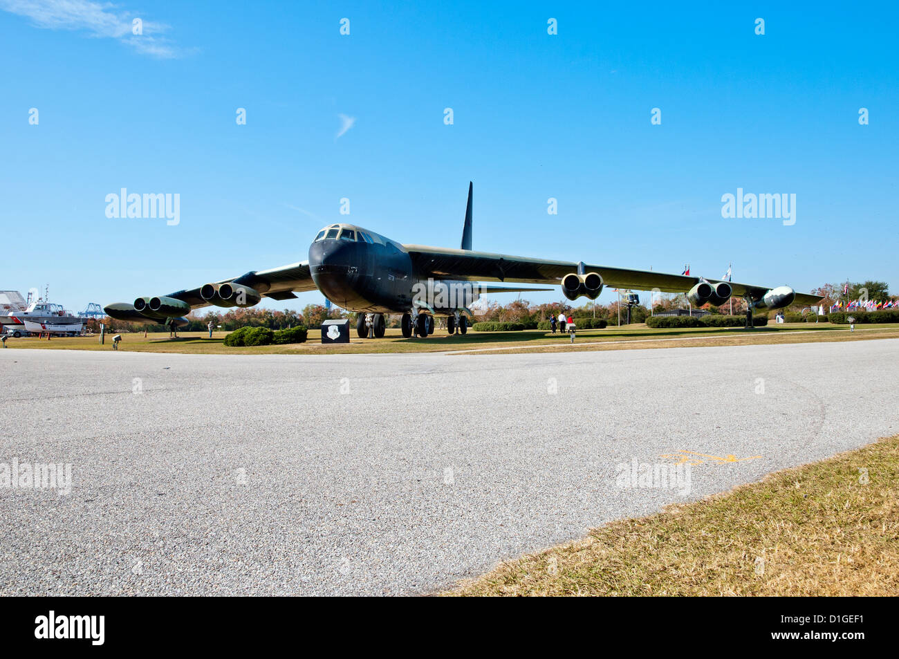 B-52 Stratofortress 'Calamity Jane'in avant,Battleship Memorial Park, Mobile, Alabama Banque D'Images