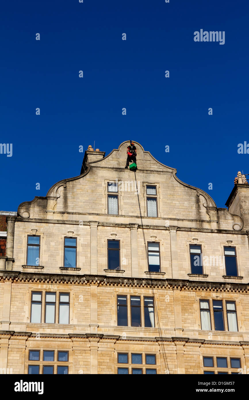 Windows en cours de nettoyage en hauteur Banque D'Images