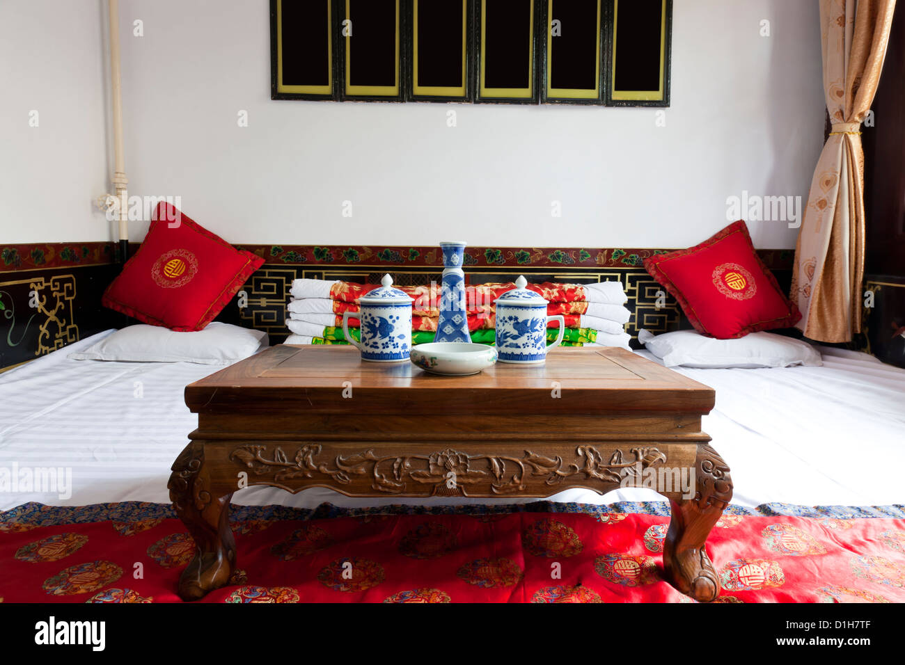 Chambre traditionnelle chinoise, généralement dans la campagne décoration accueil les gens comme ça. Banque D'Images
