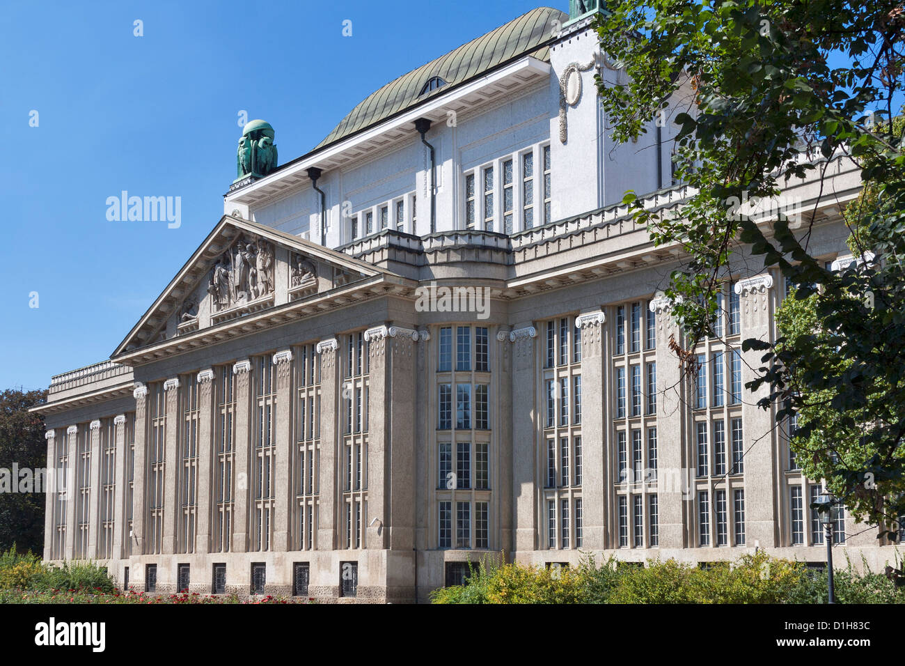 Bâtiment des archives de l'État croate à Zagreb Banque D'Images