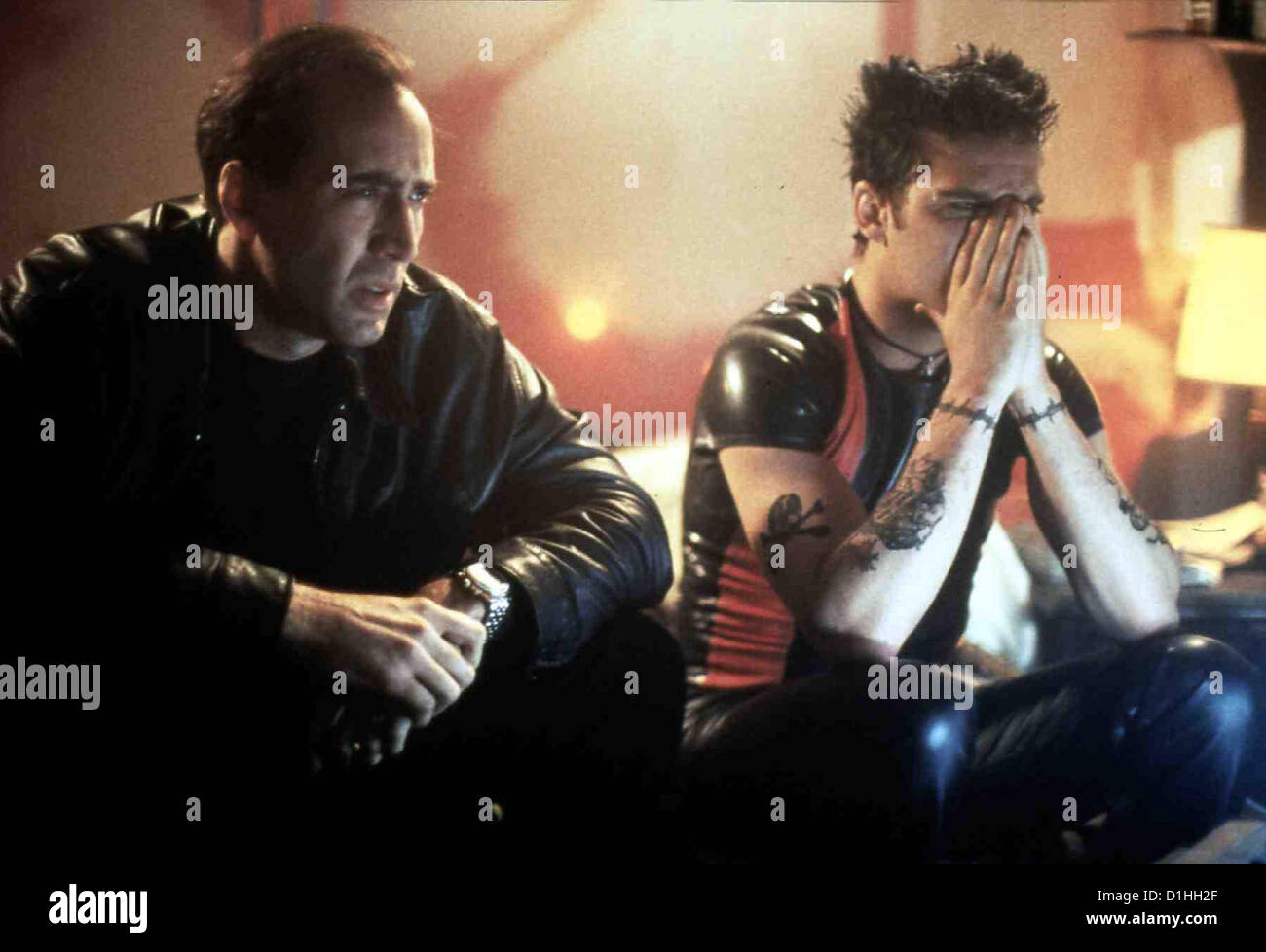 8mm - Acht Millimeter 8mm Tom Welles (Nicolas Cage), Max Californie  (Joaquin Phoenix) *** légende locale *** 1999 Colombie-Britannique Photo  Stock - Alamy