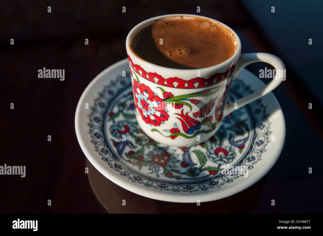 Une tasse de café turc à Istanbul, Turquie Photo Stock - Alamy