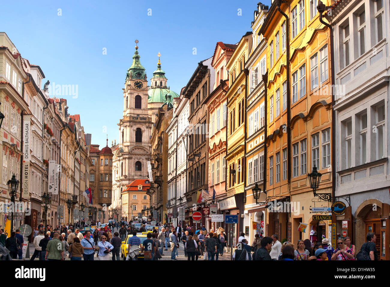 La rue Mostecka à Prague, la capitale de la République tchèque. Banque D'Images