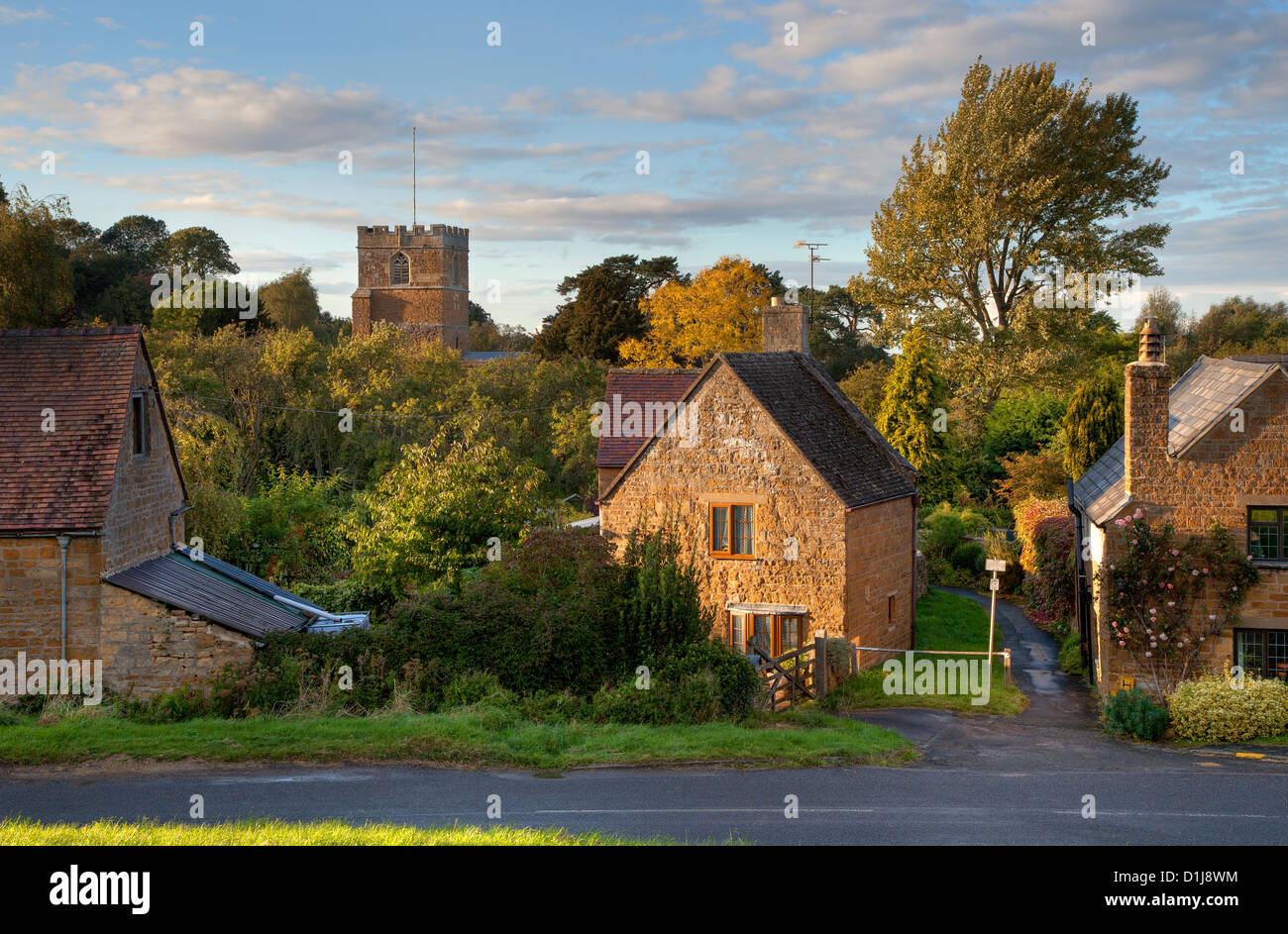 Au coucher du soleil, village de Cotswold, Warwickshire, Angleterre Ilmington Banque D'Images