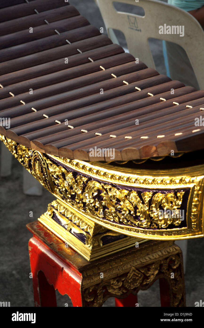 Plus de détails sur Ranat Ek (xylophone traditionnel thaï) Banque D'Images