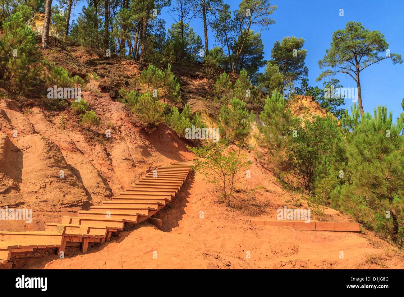 Les falaises rouges de Roussillon (Les Ocres), Provence, France Banque D'Images