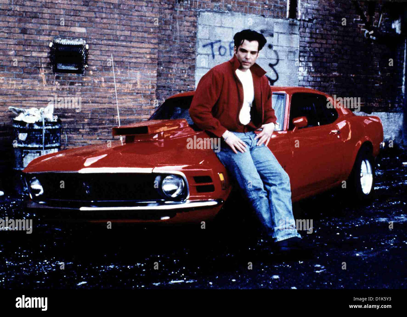 Né à terme porté pour exécuter Richard Grieco Nicky (Richard Grieco) verdient sein Geld bei illegalen Autorennen, die von dem Banque D'Images