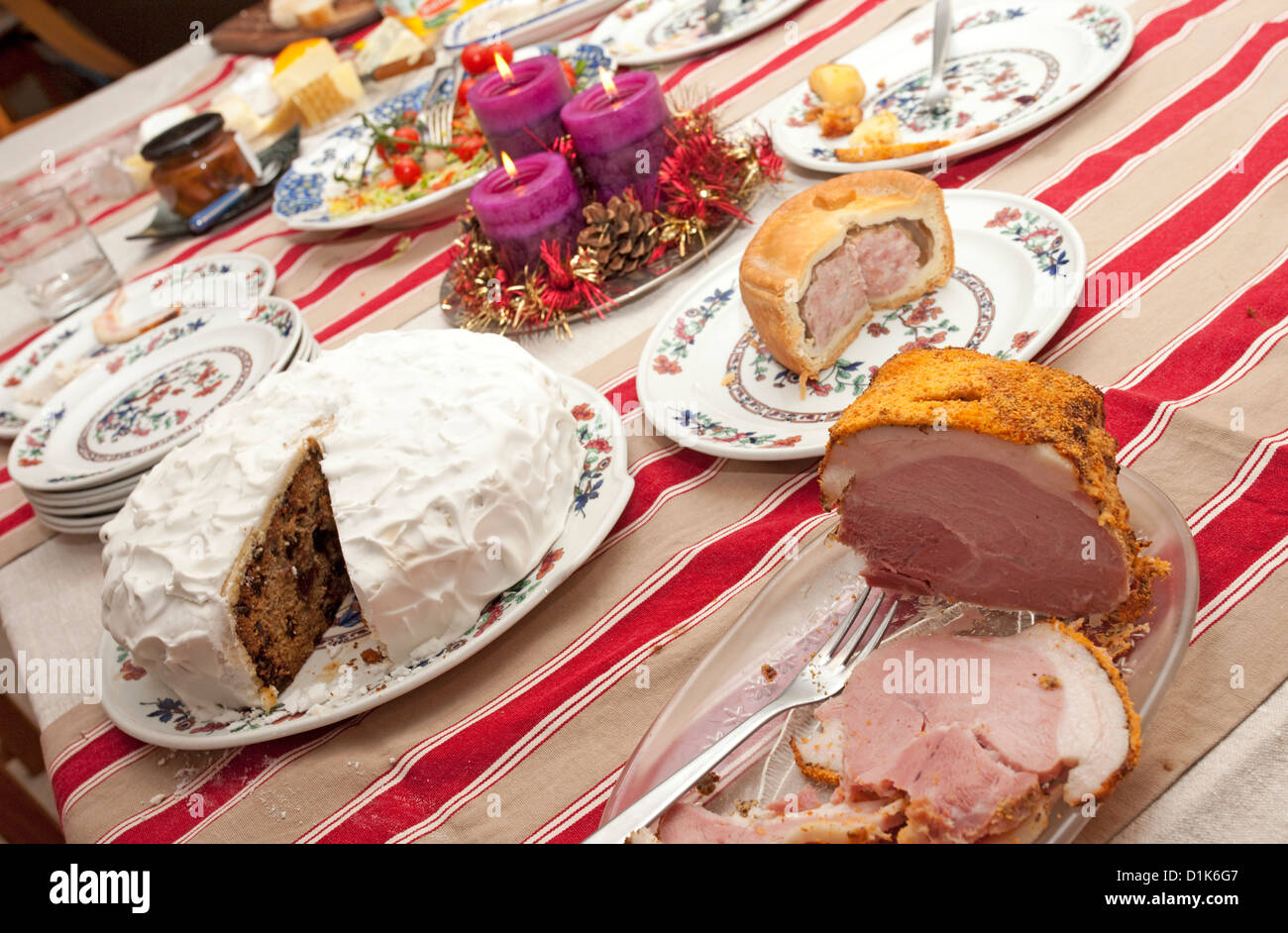 Les aliments sur la table de Noël Banque D'Images