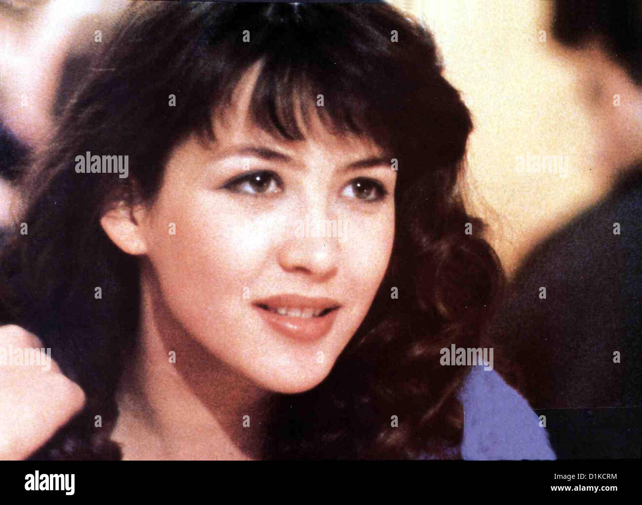 Die Studentin Etudiante, L' Sophie Marceau wohlgeordnete Das Leben der Pariser Studentin Valentine (Sophie Marceau) gerät Banque D'Images