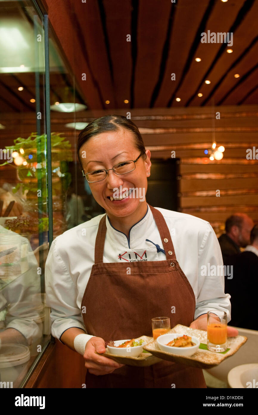 Österrreich, Wien, 9 Lustkandlgasse 4, 'Kim kocht' asiatisch kreative Küche auf höchstem Niveau. Kim serviert persönlich. Banque D'Images