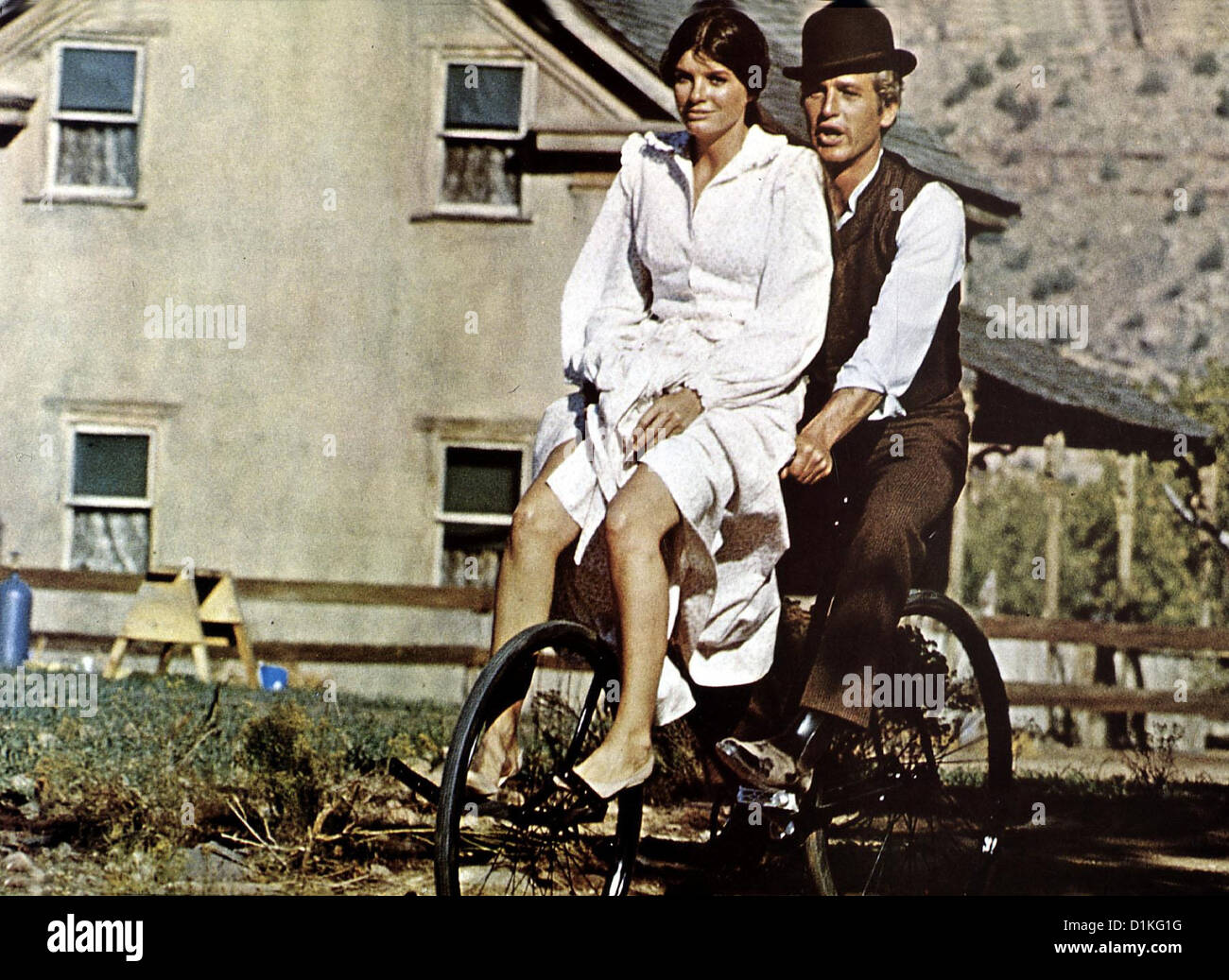 Zwei Banditen Butch Cassidy Sundance Kid Paul Newman, Katherine Ross Butch Cassidy (Paul Newman) faehrt Etta (Katherine Ross) Banque D'Images