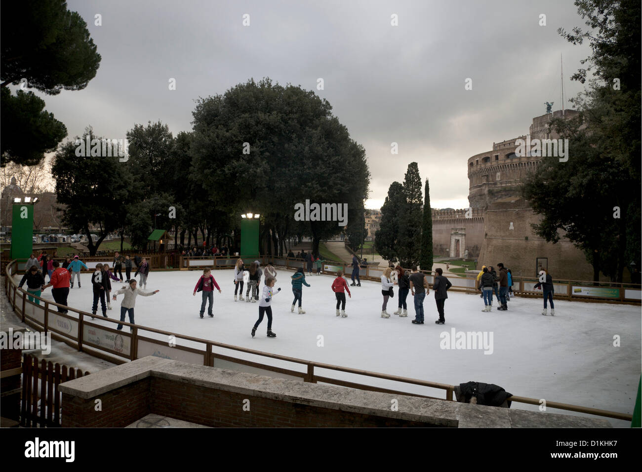 27 décembre 2012, Rome, Italie. Le gouvernement municipal de Rome met en place et patinoire pour période de Noël au coeur de Rome Banque D'Images
