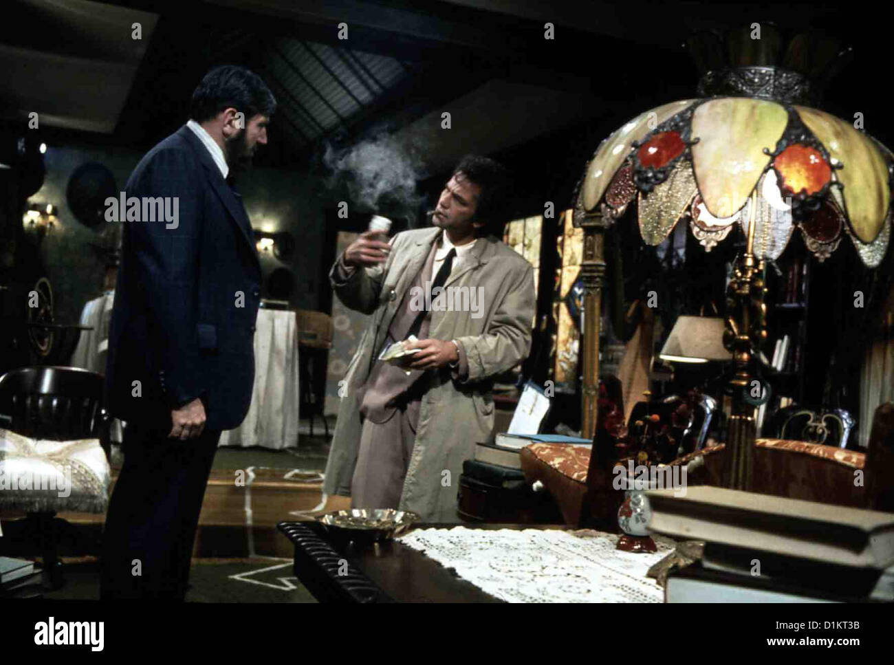 Todessymphonie bye-bye : Columbo Meurtre Theodore Bikel Iq Illimitée, Peter Falk Steuerberater Oliver Brandt (Theodore Bikel) Banque D'Images