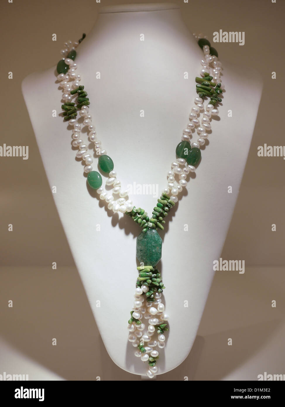 Collier en perles de jade vert