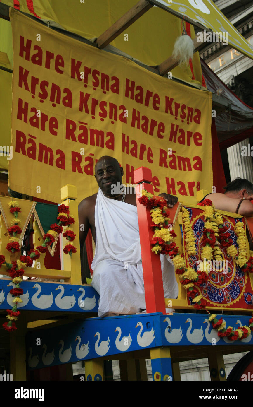 Dévot Hare Krishna Ratha Yatra Festival à Char Banque D'Images