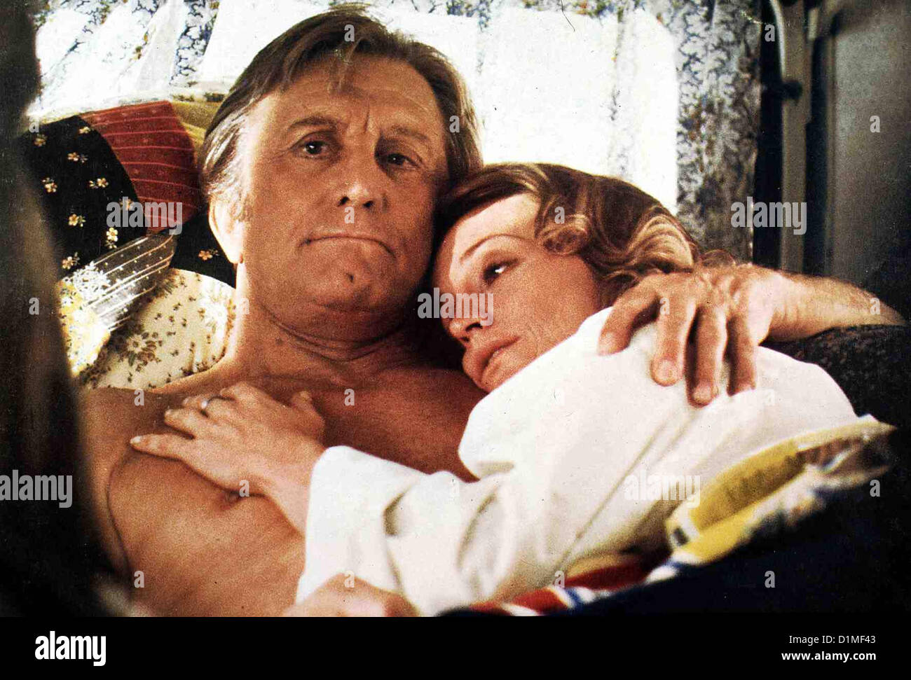 Alpha Teufelskreis Fury, Kirk Douglas, Carrie Snodgress Geheimagent Peter Sandza (Kirk Douglas, Carrie Snodgress ist mit) Banque D'Images