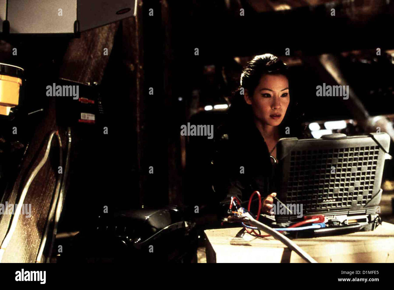 3 Engel Fuer Charlie Charlie's Angels Lucy Liu Alex (Lucy Liu) *** légende locale *** 2000 Columbia TriStar Banque D'Images