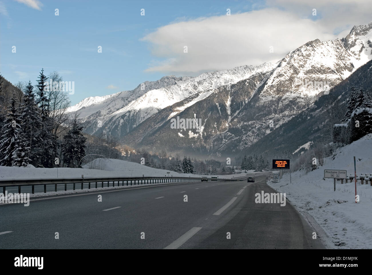 L'autoroute principale entre Genève en Suisse et de Chamonix en France Banque D'Images