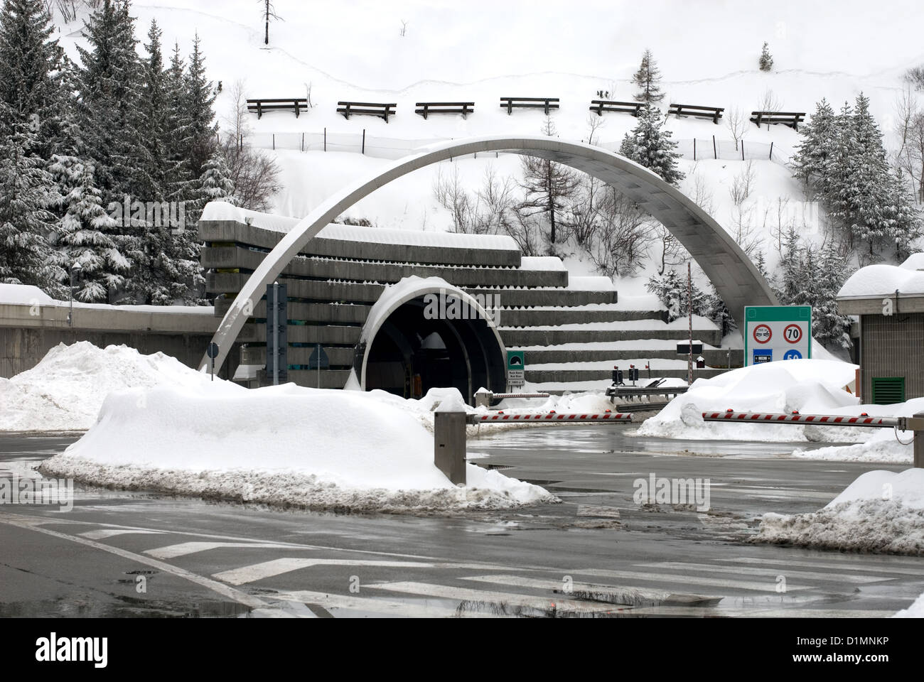 L'entrée de tunnel du Mont Blanc, Italie Banque D'Images