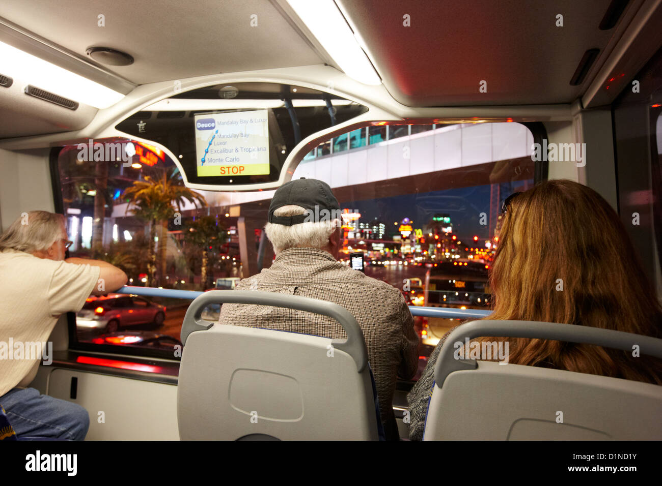À bord de la plate-forme supérieure de la deuce bus se déplaçant le long du strip Las Vegas NEVADA USA Banque D'Images