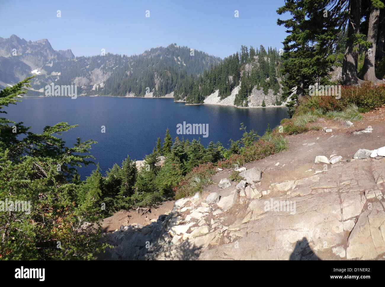 Snow Lake, un lac de haute montagne dans les forêts près de Snoqualmie Pass, Washington Banque D'Images