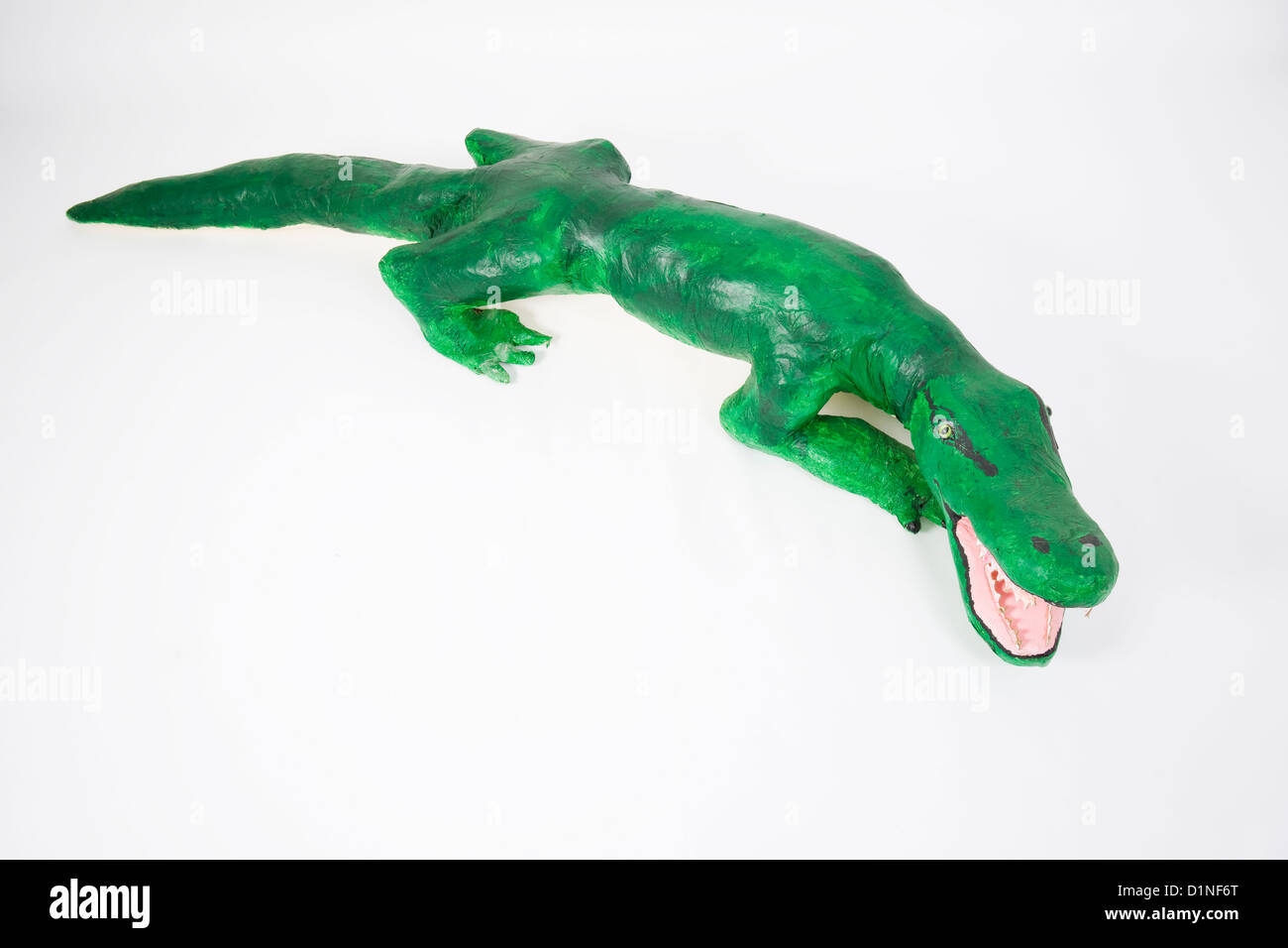 8ème année du projet d'art en papier mâché alligator Banque D'Images