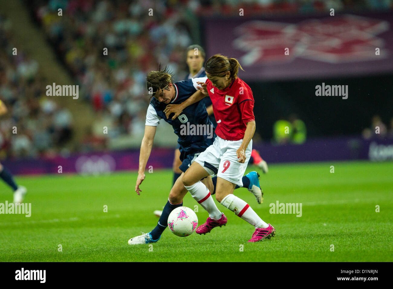 Amy Le Peilbet (USA)-6-Nahomi Kawasumi (JPN)-USA remporte l'or sur le Japon en femmes Football (soccer) aux Jeux Olympiques d'été Banque D'Images
