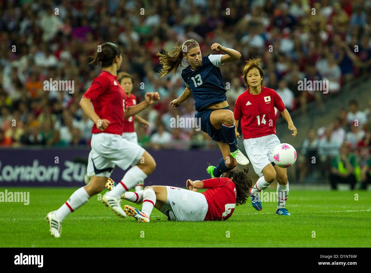 Alex Morgan (USA)-USA remporte l'or sur le Japon en femmes Football (soccer) aux Jeux Olympiques d'été, Londres 2012 Banque D'Images