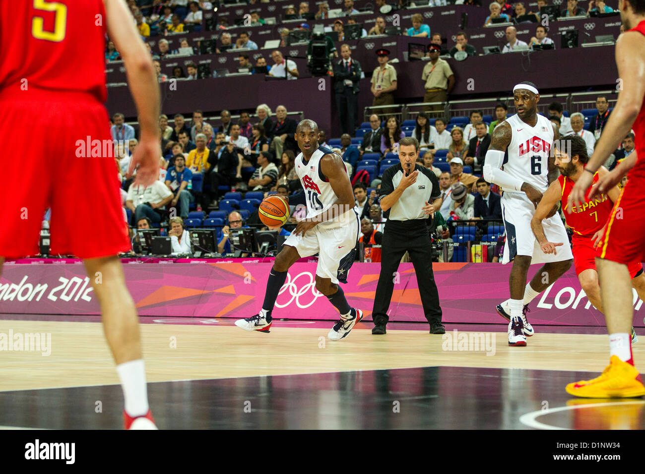 Kobe Bryant (USA) qui se font concurrence sur la médaille d'or jeu de basket-ball aux Jeux Olympiques d'été, Londres 2012 Banque D'Images