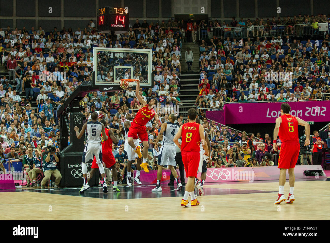 Pau Gasol (ESP)-4-USA-Espagne en compétition dans la Médaille d'or jeu de basket-ball aux Jeux Olympiques d'été, Londres 2012 Banque D'Images