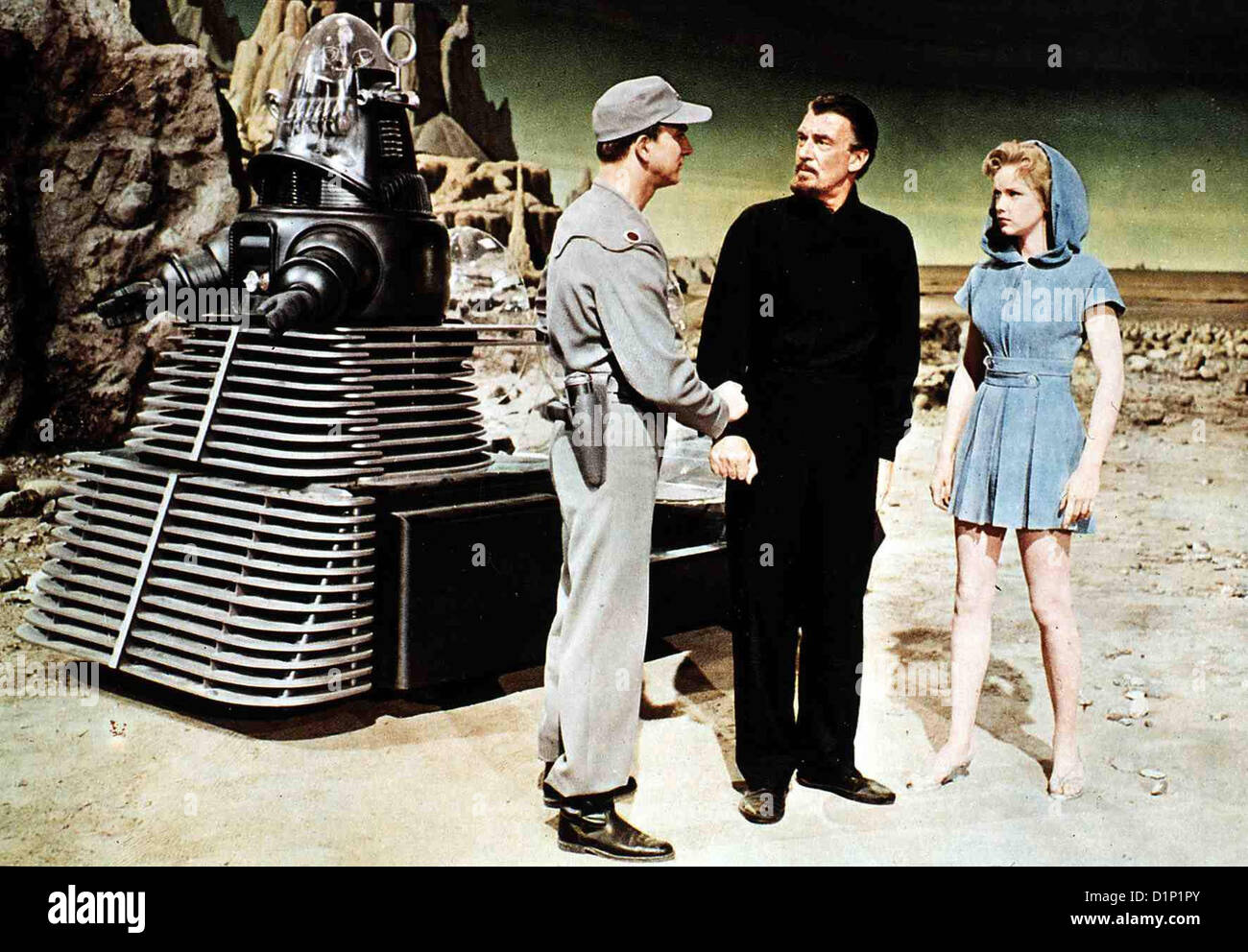 Im Weltall alarme Planète interdite Leslie Nielsen, Walter Pidgeon, Anne  Francis *** *** Légende Locale 1955 Photo Stock - Alamy