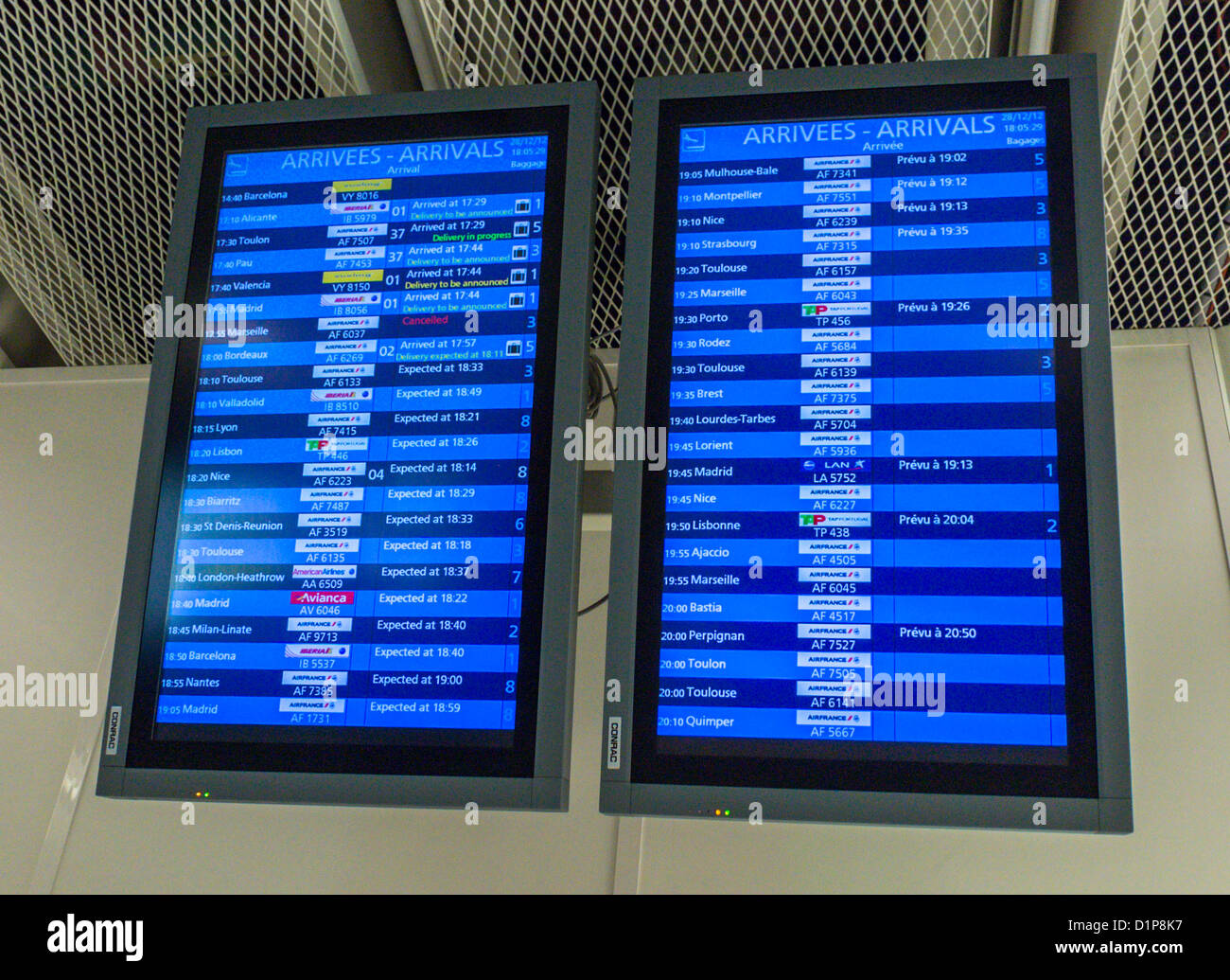 Paris, France, à l'intérieur de l'aéroport d'Orly, l'écran des départs de vol Détails Banque D Paris, France, à l'intérieur de l'aéroport d'Orly, l'écran des départs de vol Détails Banque D