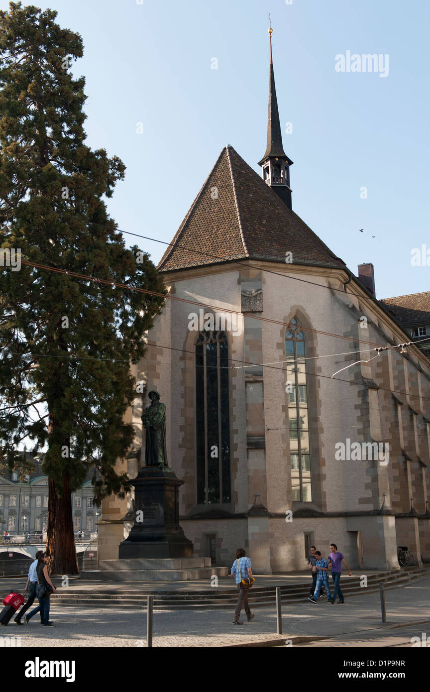 Quelques touristes dans le District 1, Zurich, Suisse Banque D'Images