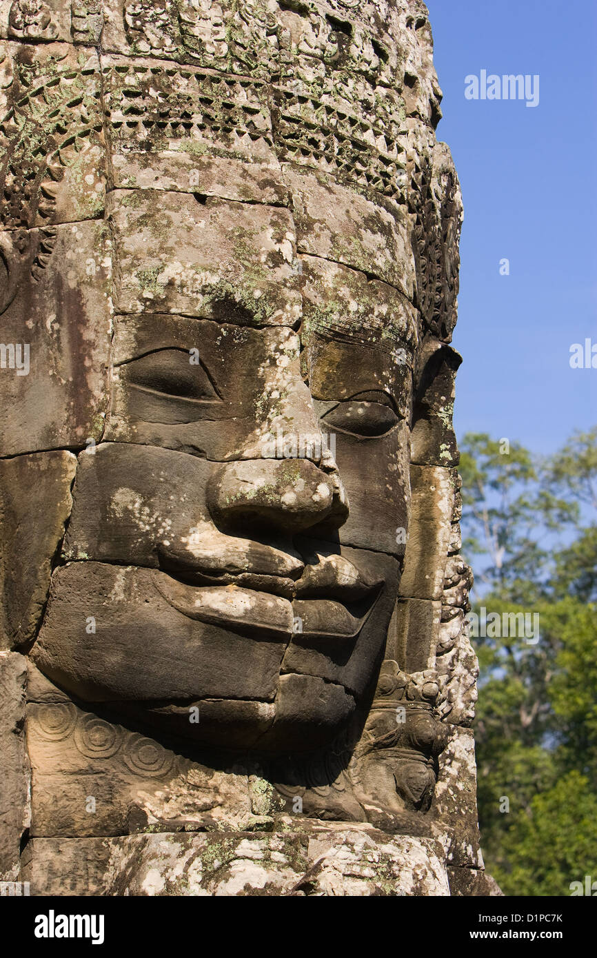 Sculpture tête de pierre à Angkor Thom Banque D'Images