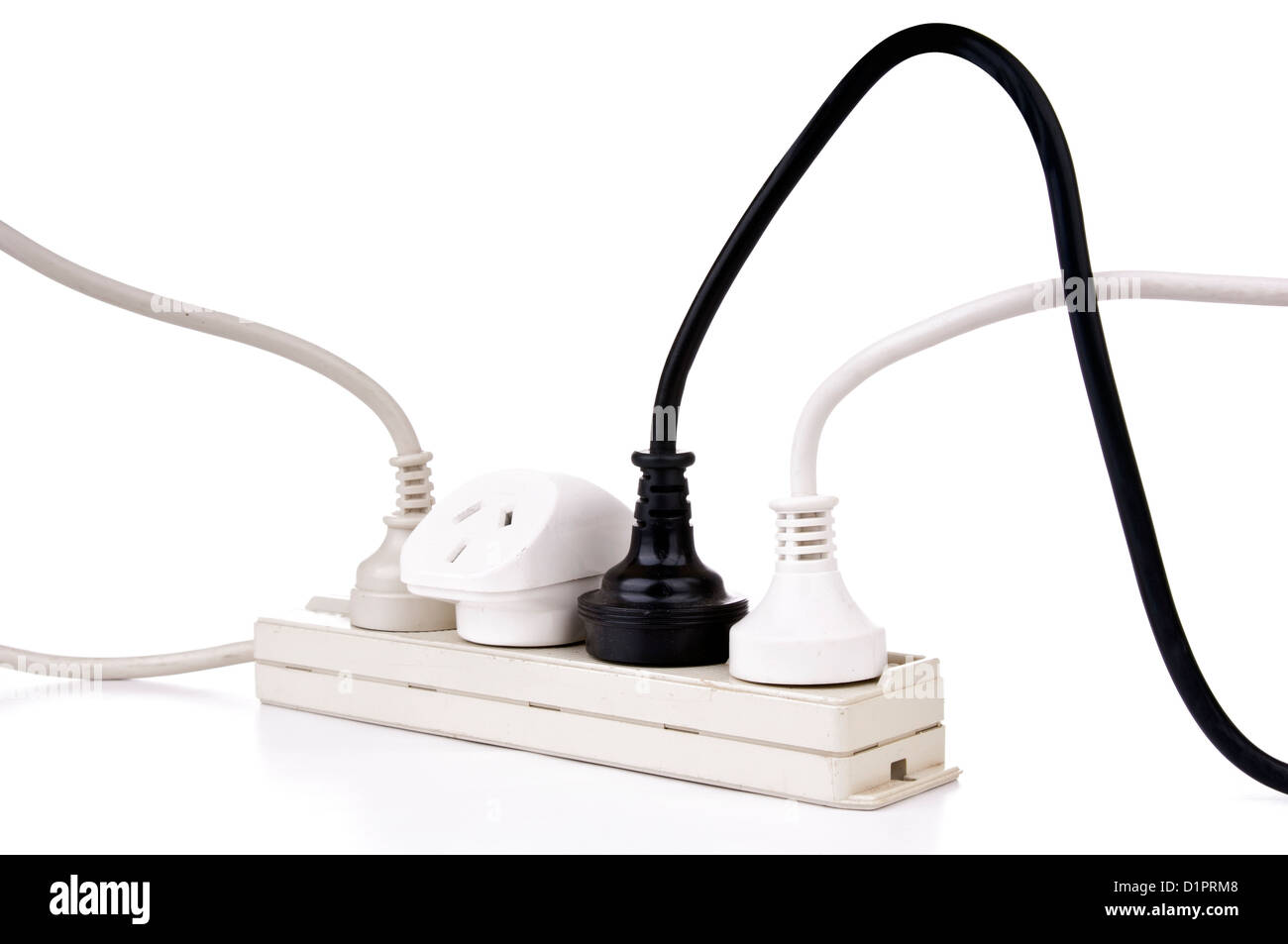 Cordons d'alimentation avec powerboard isolated on white Banque D'Images