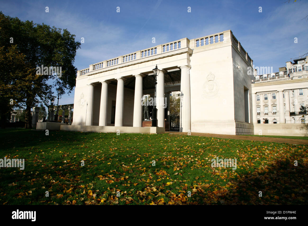 Le monument commémoratif du Bomber Command de la RAF dans Green Park, London, UK Banque D'Images