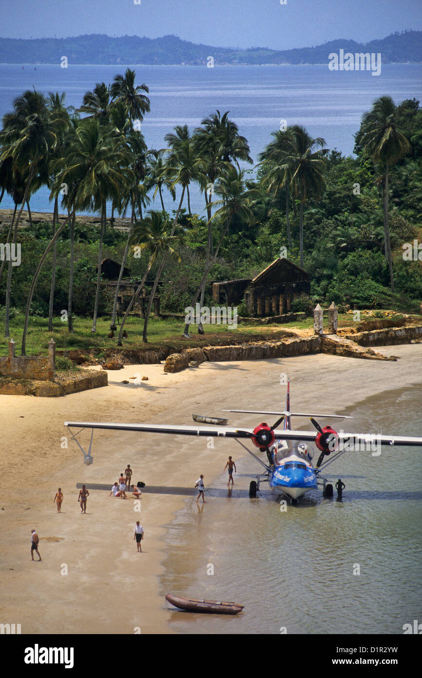 Brésil, Salvador de Bahia, Catalina PBY-5A de l'aquaplanage après l'atterrissage sur la plage. Banque D'Images