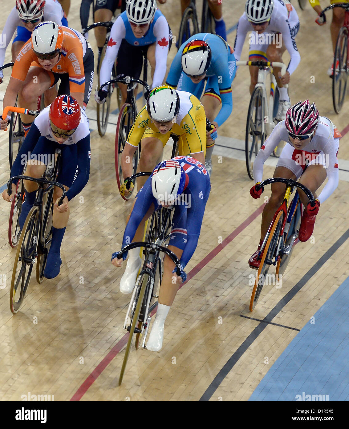 Sarah Hammer (USA, United States of America) mène au dernier tour de la course scratch femmes. Le cyclisme sur piste Banque D'Images