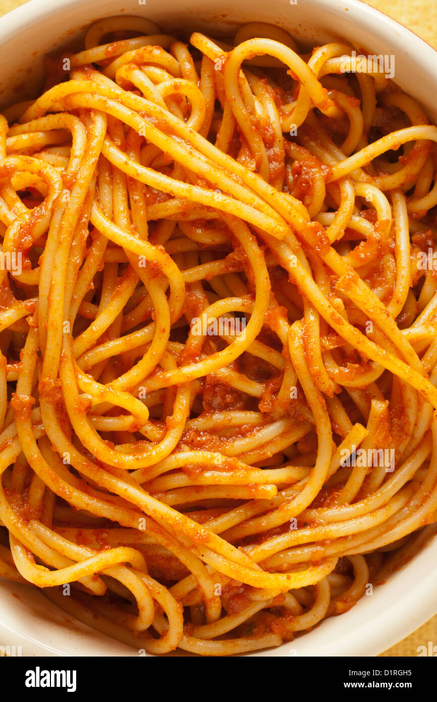 Ethiopian spaghetti avec sauce tomate épicé berbere Banque D'Images