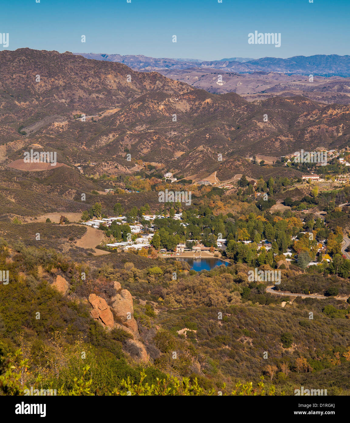 CALABASAS, Californie, USA - Santa Monica Mountains National Recreation Area, vu de Mulholland Highway, près de Kanaan Road. Banque D'Images