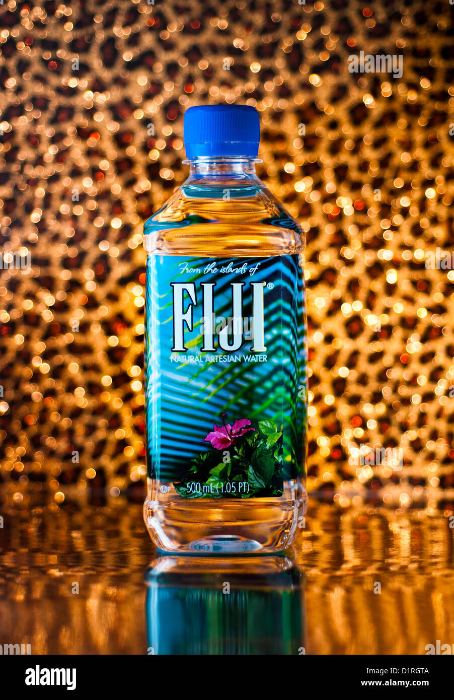 Fiji water bottle Banque de photographies et d'images à haute résolution -  Alamy