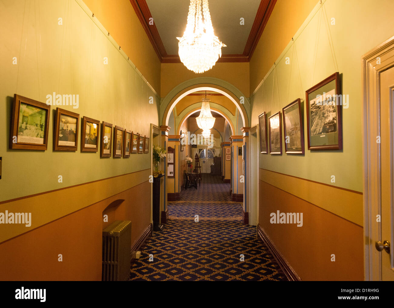 KATOOMBA, Australie - un couloir à l'intérieur de l'historique Hôtel Carrington à Katoomba dans les Blue Mountains of New South Wales, Australie. Le Carrington est un hôtel historique construit en 1880. Banque D'Images