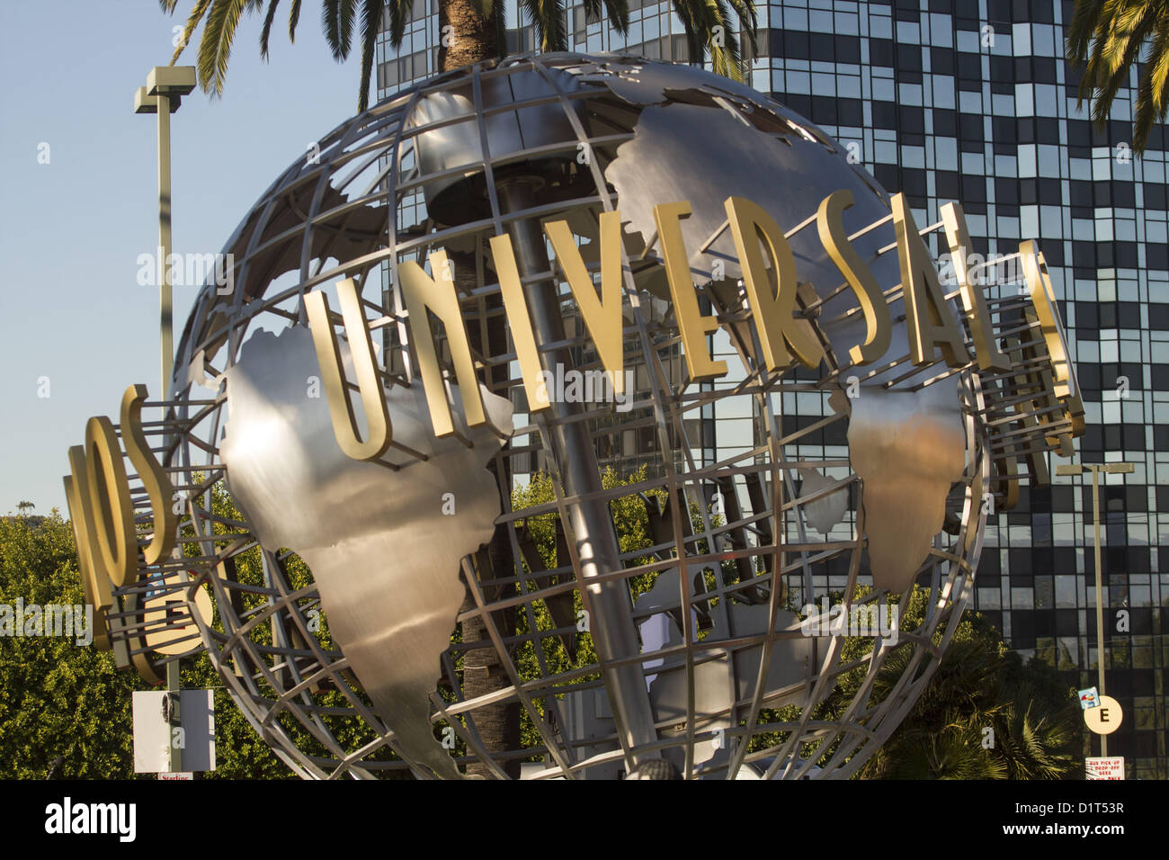 Le 4 janvier 2013 - Los Angeles, Californie (CA, United States - Le Globe Fontaine à Universal Studios Hollywood. (Crédit Image : © Chiu/ZUMAPRESS.com) Ringo Banque D'Images