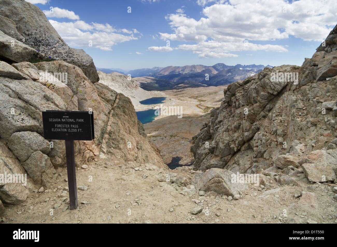 13200 FORESTER pied Col entrant Sequoia National Park sur le John Muir Trail et le Pacific Crest Trail Banque D'Images