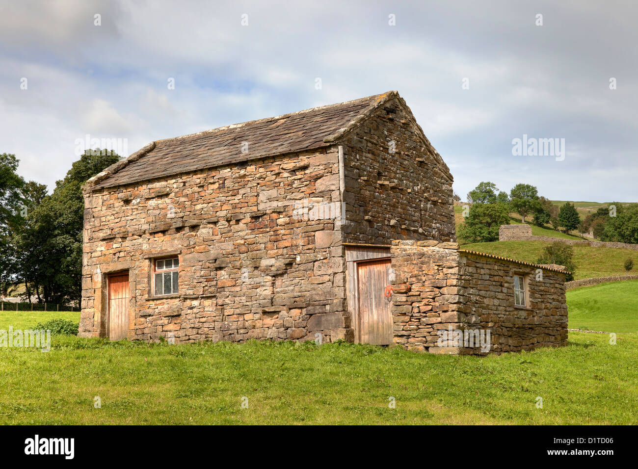 Yorkshire Dales domaine grange, Angleterre Banque D'Images