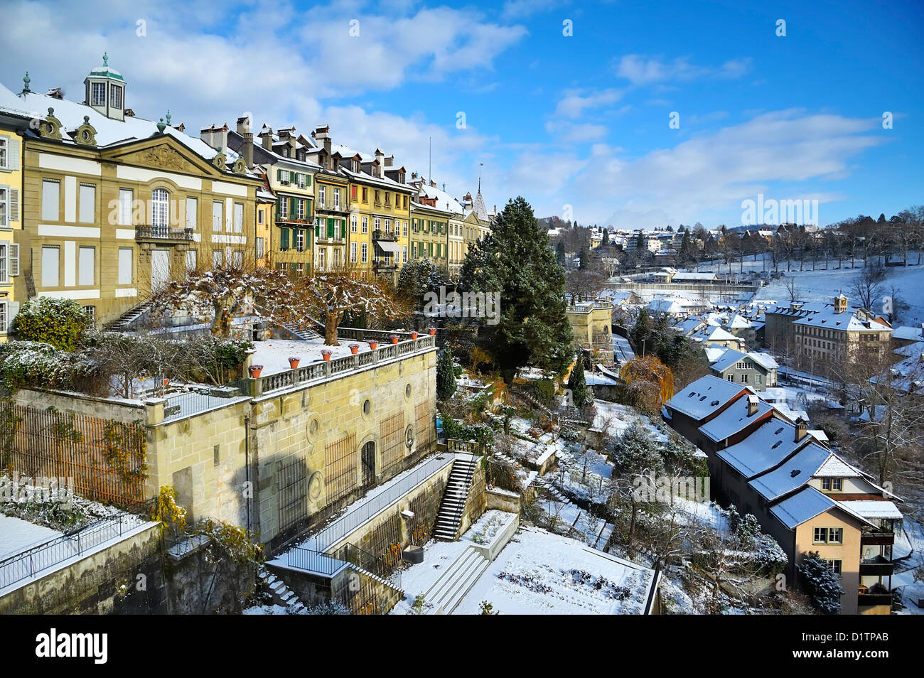 Première neige couvre la capitale de Berne, Suisse. Banque D'Images